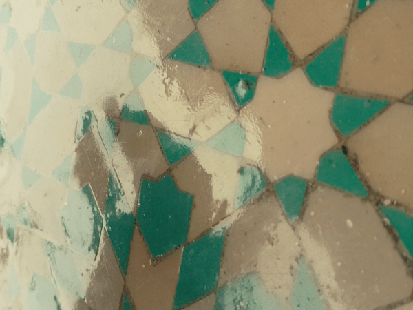 Anna W. Von Huber: Hinter&nbsp;Spiegeln